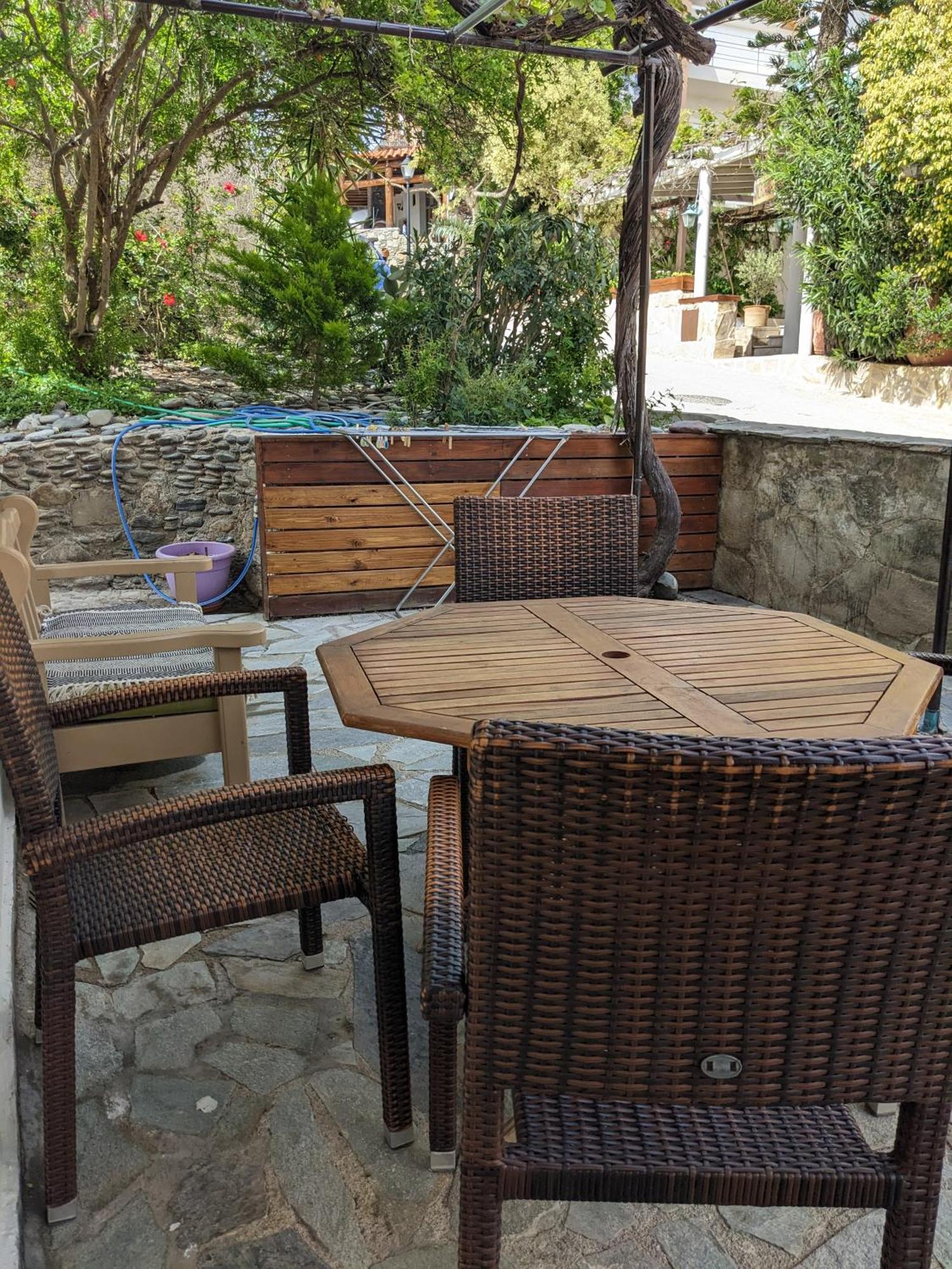 Pension Irene Sougia Exterior photo